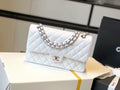 White Flapbag P47177