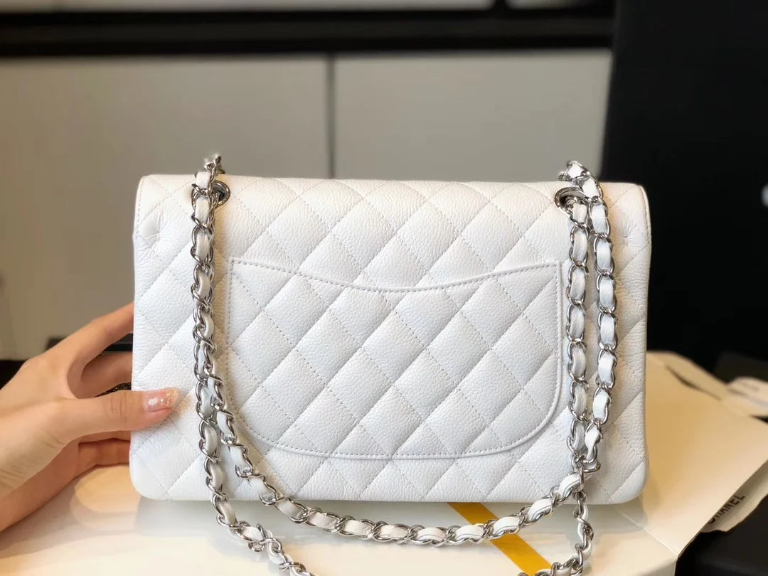 White Flapbag P47177