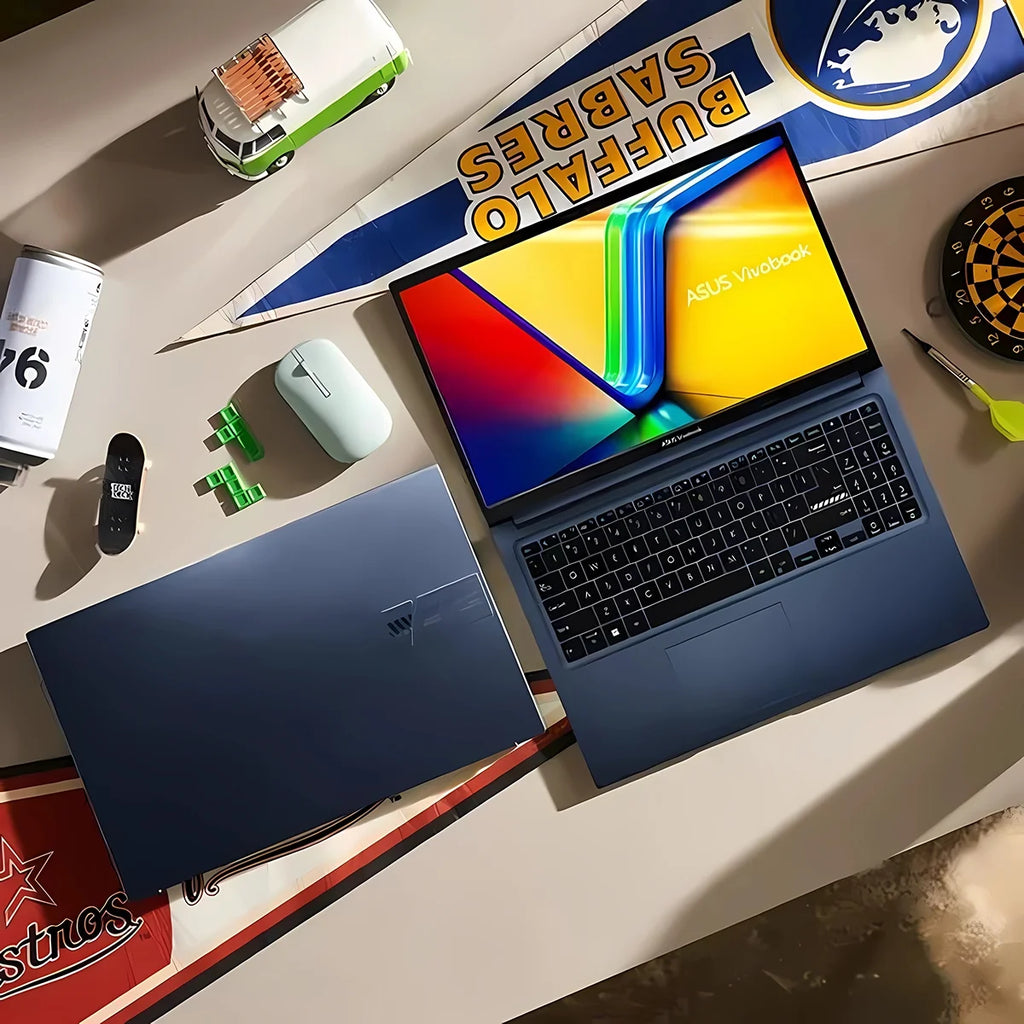 15.6” FHD Touchscreen 12th Gen Intel i7 Laptop H9923