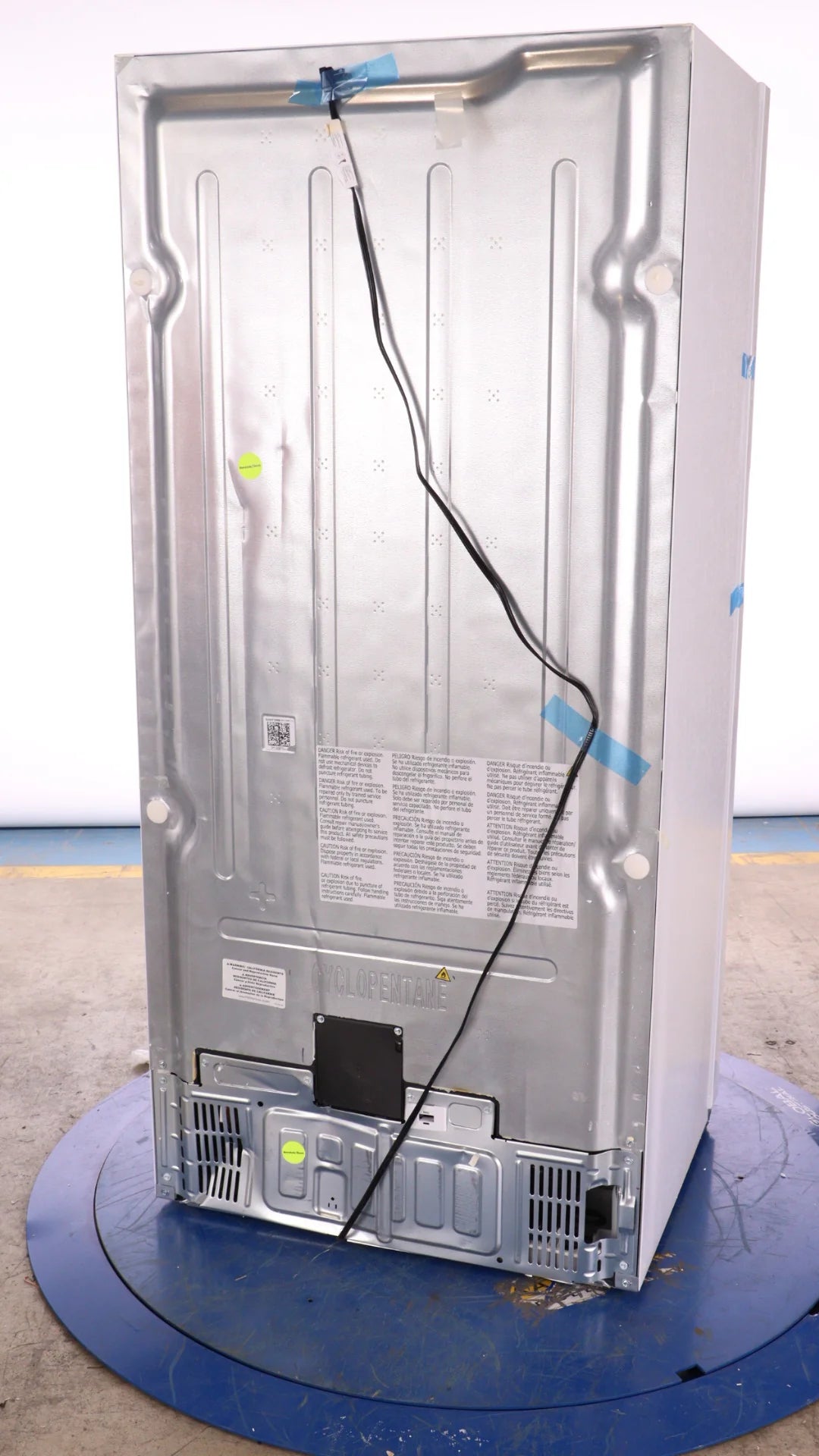 White 20 Cu Ft Single-Door Refrigerator Z917