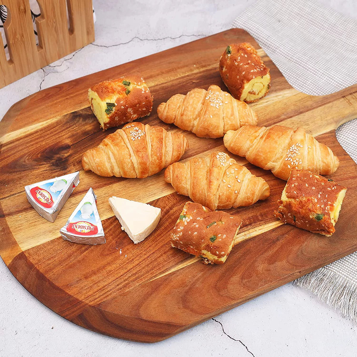 Acacia Wood Pizza Board With Cutter D91396