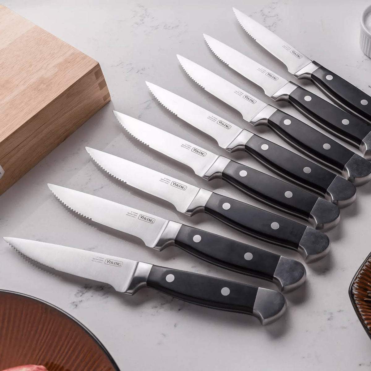8pc Steak Knife Set with Storage Box A792854