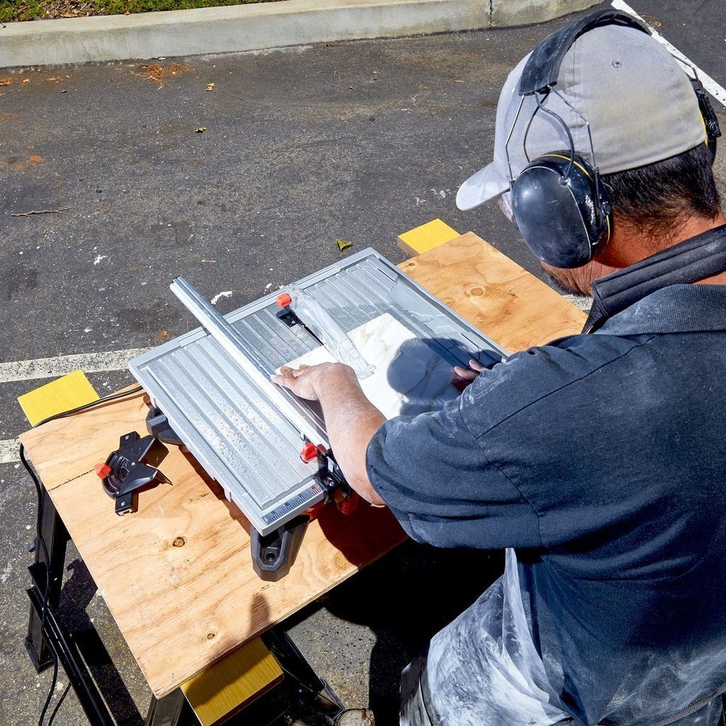 6.5 Amp 7 in. Table Top Wet Tile Saw C2013