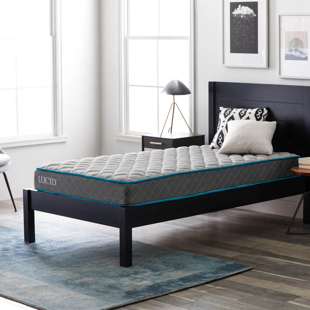 7 Innerspring Mattress with Quilted Fabric Cover, Full N797034