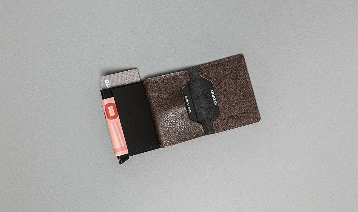 Black Card Holder J72633