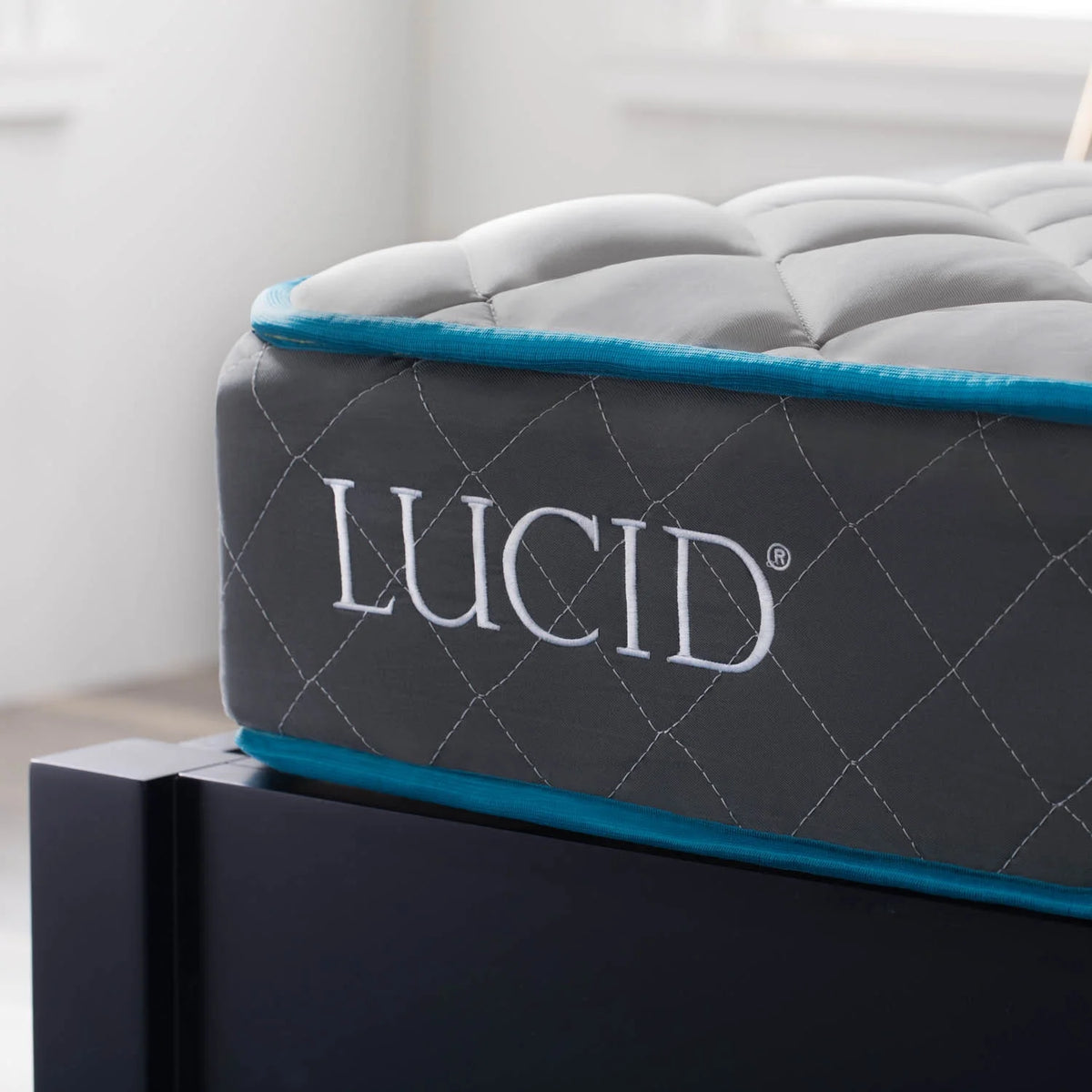 7 Innerspring Mattress with Quilted Fabric Cover, Full N797034