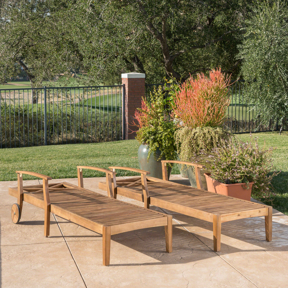 Teak Finished Acacia Wood Chaise Lounge Y4551