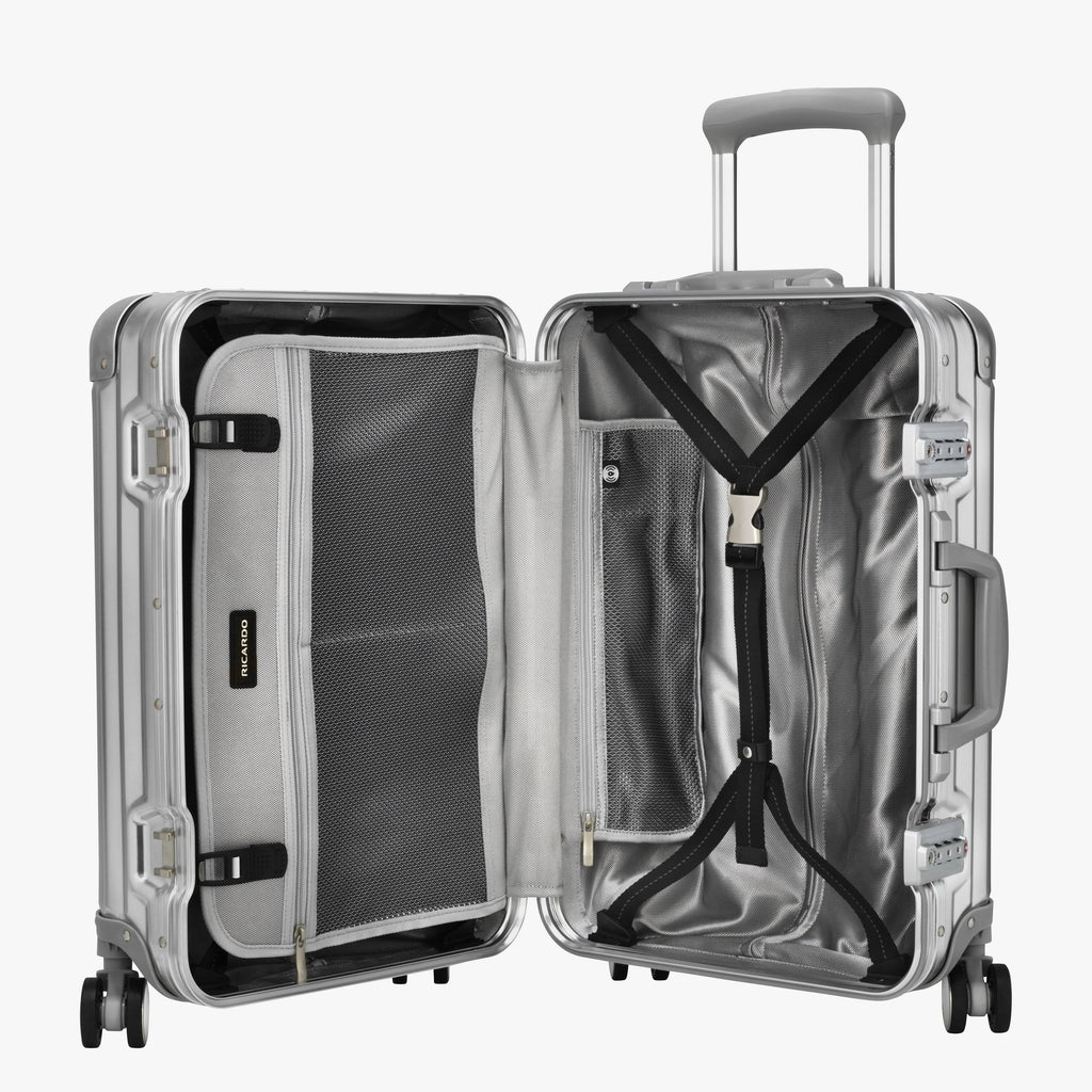 20 inch Carry on Spinner Blue C5774