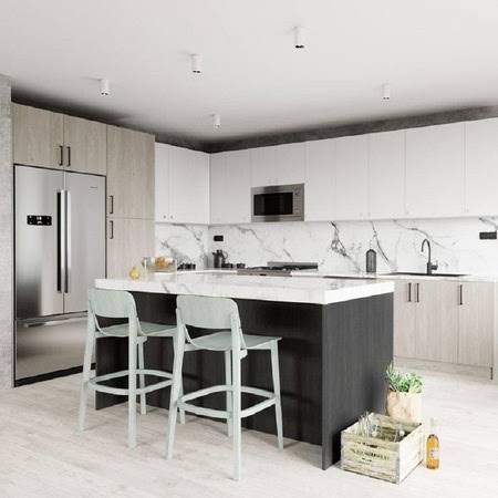 Stock Sink Base Cabinet in Shaker White U256