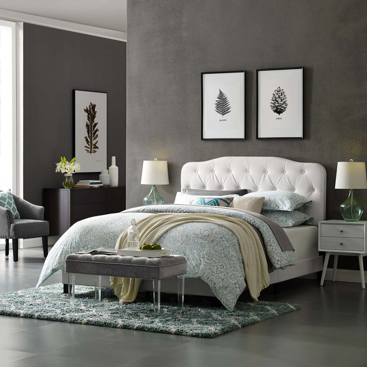 Queen Faux Leather Bed E4443