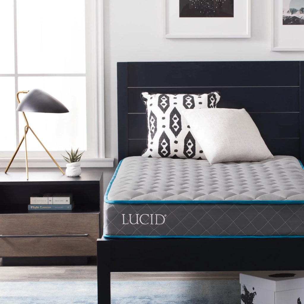 7 Innerspring Mattress with Quilted Fabric Cover, Full N797034