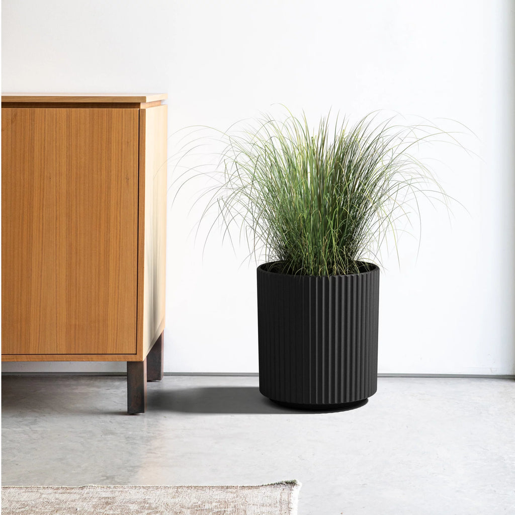 16" Plastic-Stone Planter Black N804931