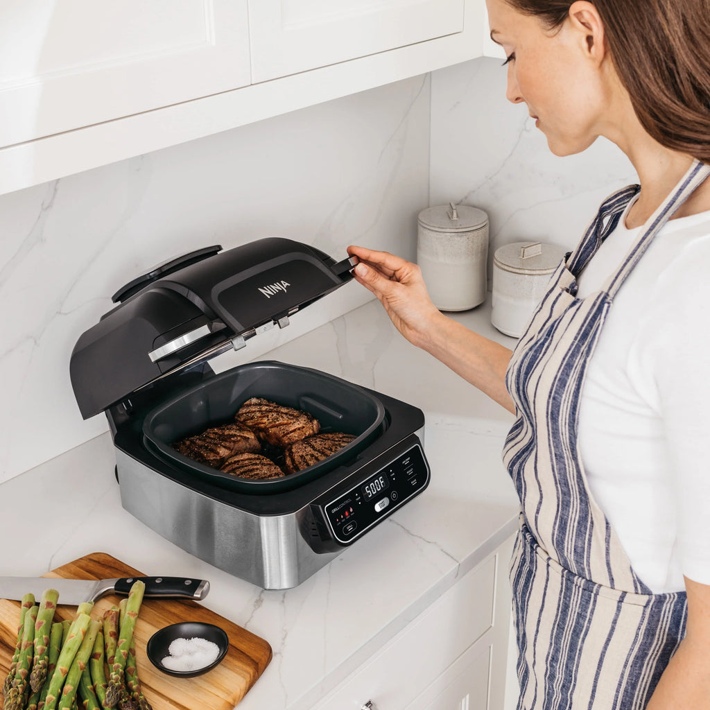 4-in-1 Indoor Grill with 4-qt Air Fryer, Black/Stainless C30240