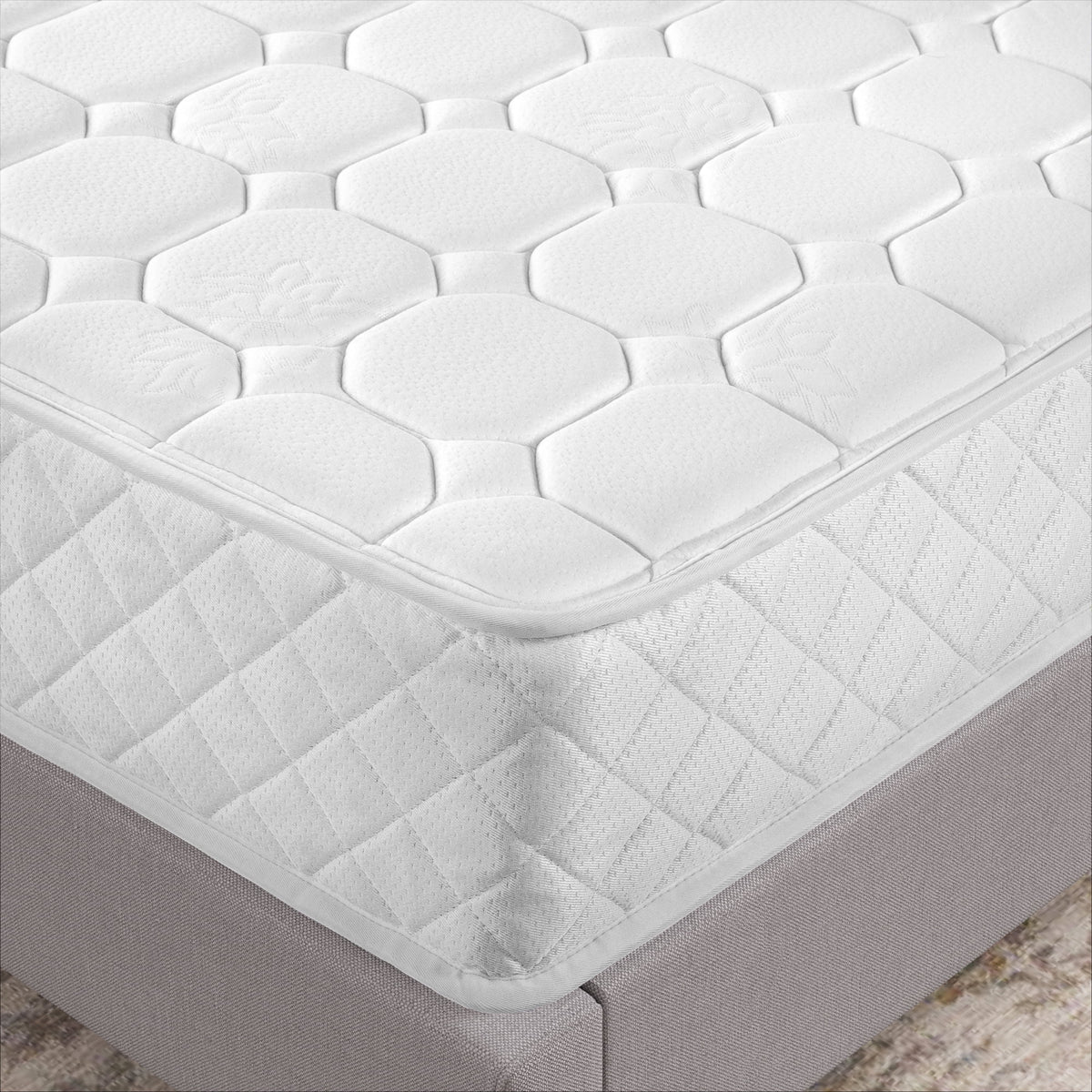 8" Quilted Hybrid Foam and Pocket Spring Mattress, Full U413