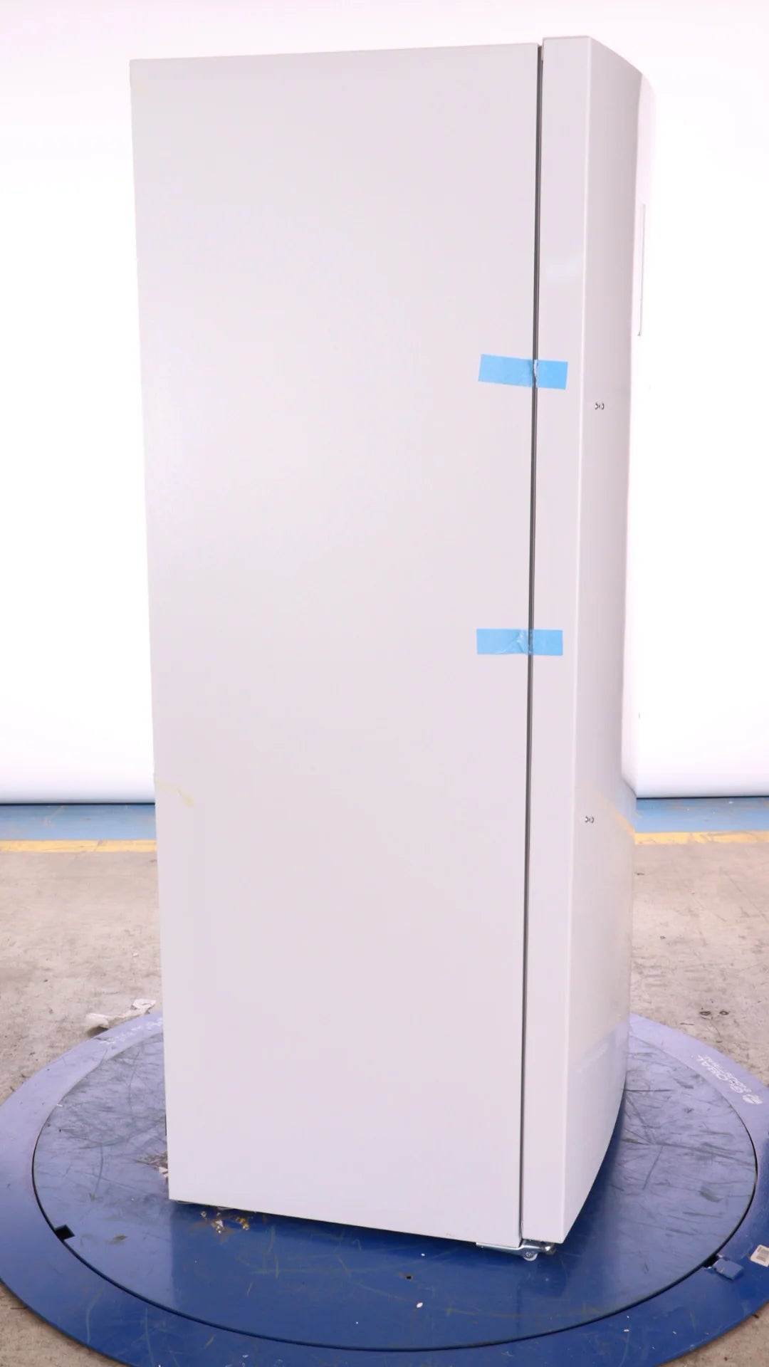 White 20 Cu Ft Single-Door Refrigerator Z917